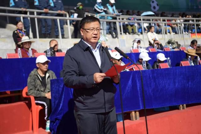 阿诺德的职业转折：从红军传奇到皇马的边缘角色